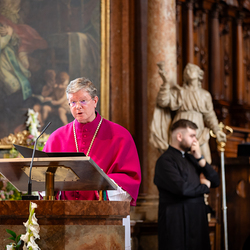 Priesterweihe Byzantinischer Ritus im Stephansdom / Erzdiözese Wien/ Schönlaub