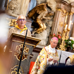 400 Mesnerinnen und Mesner bei österreichweiter Wallfahrt / Erzdiözese Wien/Schönlaub, Stephan Schönlaub 400 Mesnerinnen und Mesner bei österreichweiter Wallfahrt