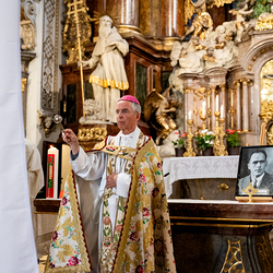 400 Mesnerinnen und Mesner bei österreichweiter Wallfahrt / Erzdiözese Wien/Schönlaub, Stephan Schönlaub 400 Mesnerinnen und Mesner bei österreichweiter Wallfahrt